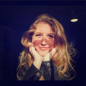 Meet your Posher, Emily grace